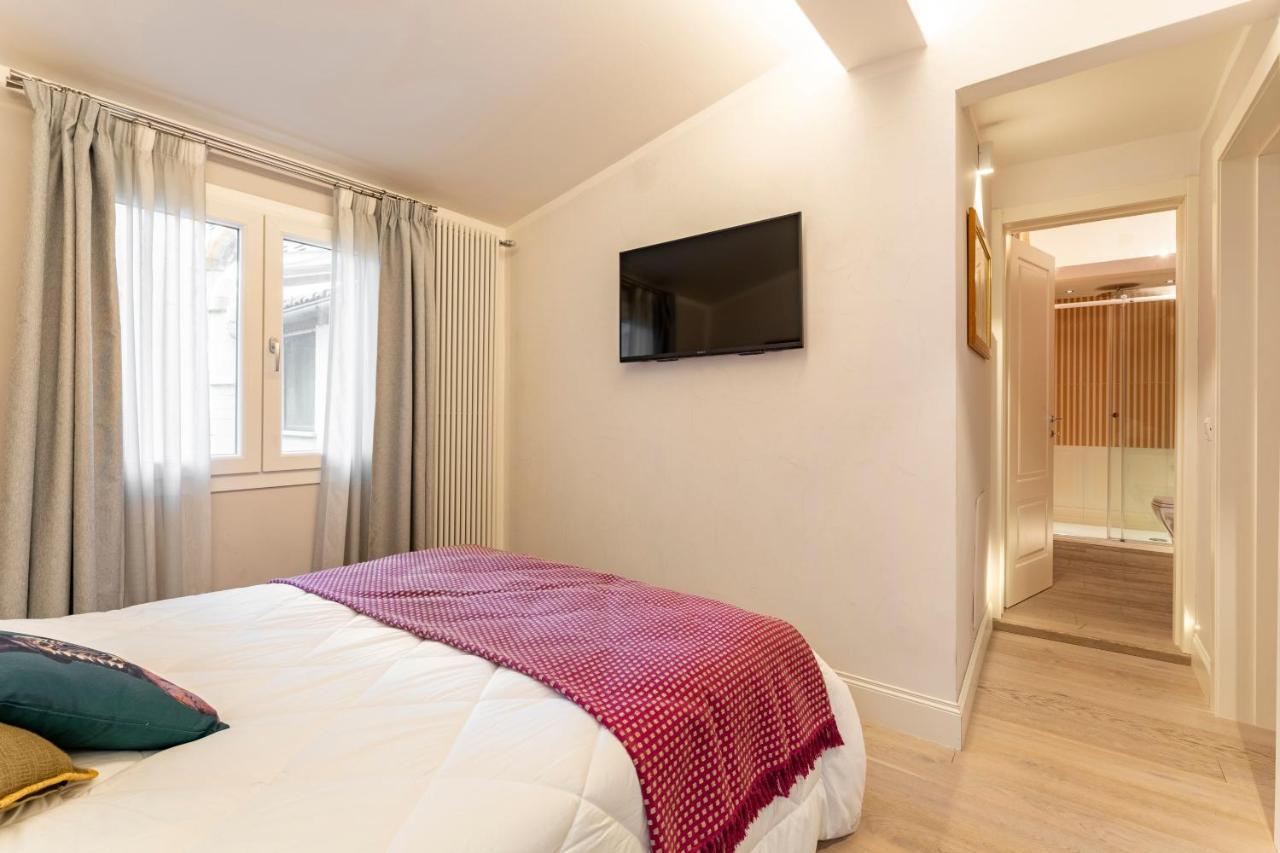 Art Apartment Luxury Sofia Suite Φλωρεντία Εξωτερικό φωτογραφία